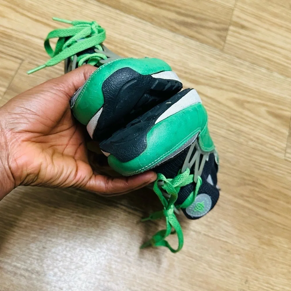 NIKE Air Green Sneakers